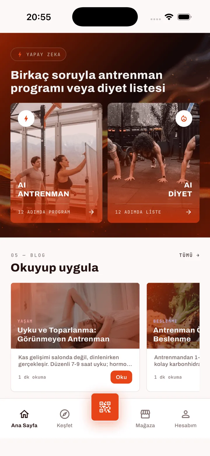 FitApp ana ekranının alt bölümü: koyu zeminde 'AI Antrenman' ve 'AI Diyet' kartları, altında blog yazısı kartları.