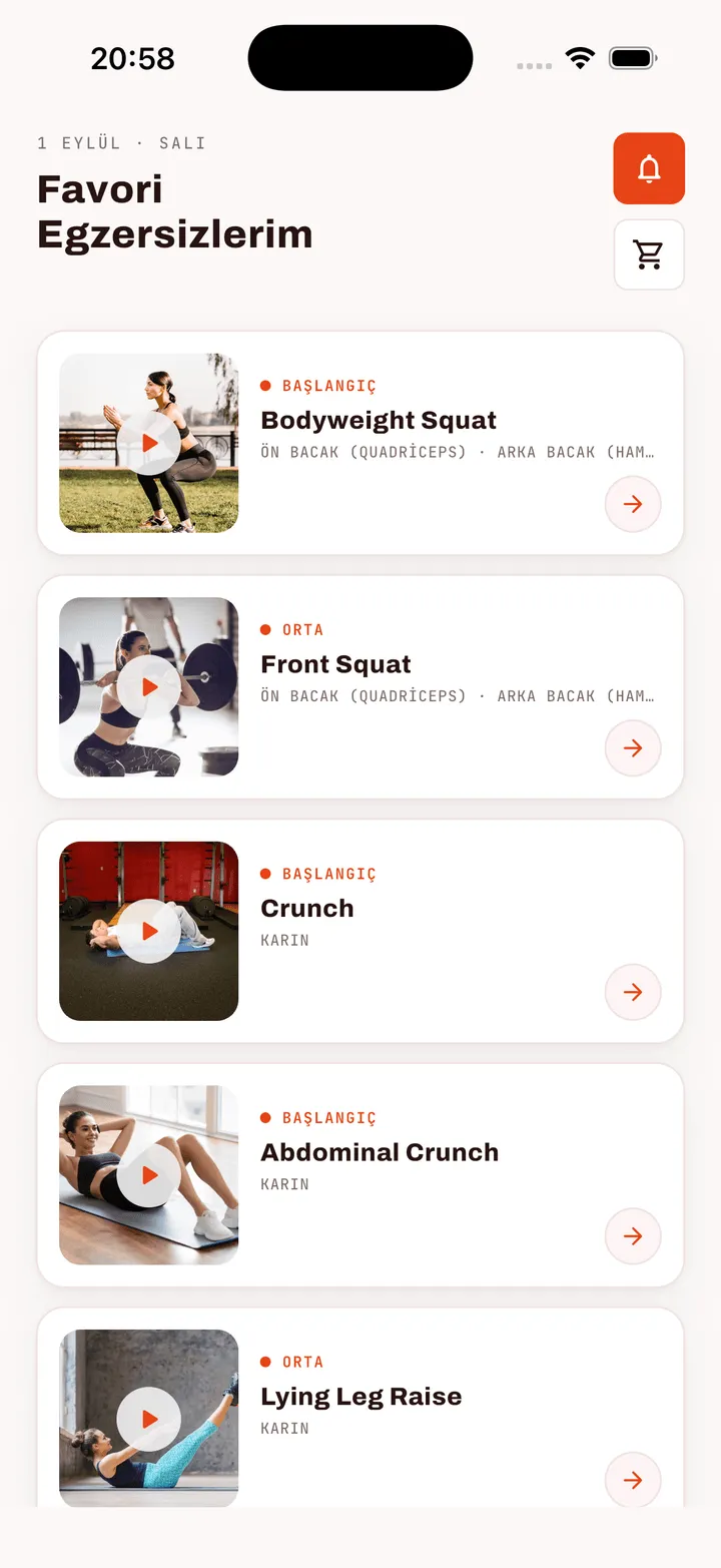 FitApp favori egzersizler listesi: üyenin kaydettiği Bodyweight Squat, Front Squat ve Crunch gibi hareketler.