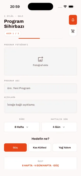 FitApp program sihirbazının ilk adımı: program adı, açıklama, süre, haftalık gün sayısı ve hedef seçimi.
